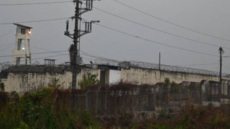 Seis personas murieron en el interior de la Penitenciaría del Litoral tras alertas por incidentes
