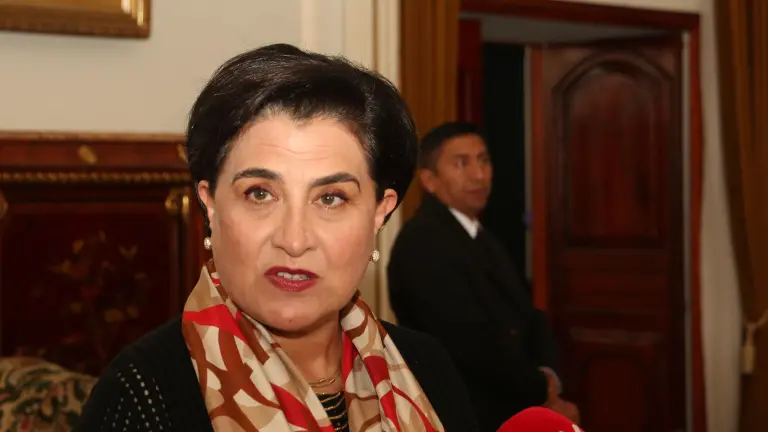 Gabriela Sommerfeld renuncia a la Cancillería; Roberto Kury fue designado en su reemplazo