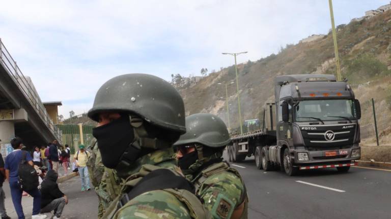 Segundo día de tensión por el diésel transcurrió entre cierres viales fugaces y gritos en la Asamblea