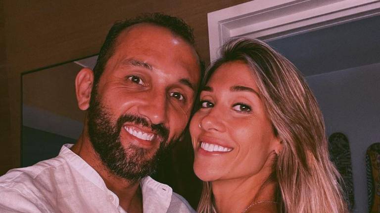 Una niñera recibió de un futbolista un apartamento de regalo