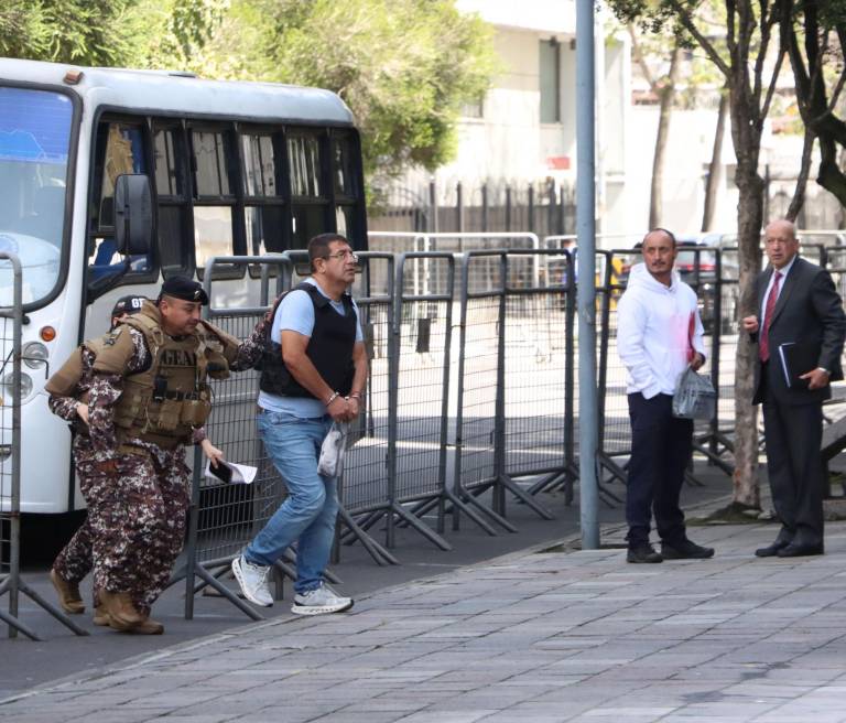 $!Santiago Díaz en la Fiscalía.