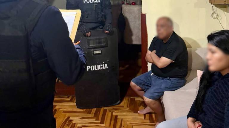 Quito: Así operaba la presunta banda que habría estafado a adultos mayores a las afueras de centros médicos
