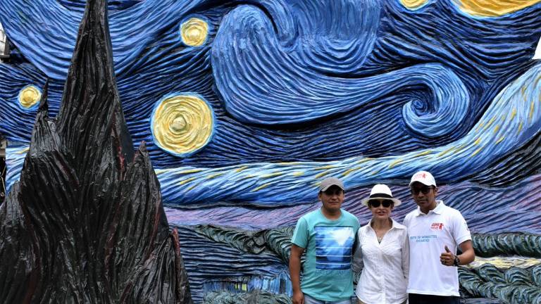 Un total de 34 monigotes gigantes se exhiben en Guayaquil