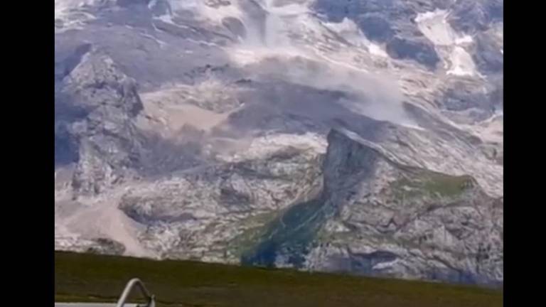 Italia llora siete muertos y busca 14 desaparecidos tras derrumbe de un glaciar; videos registran la tragedia