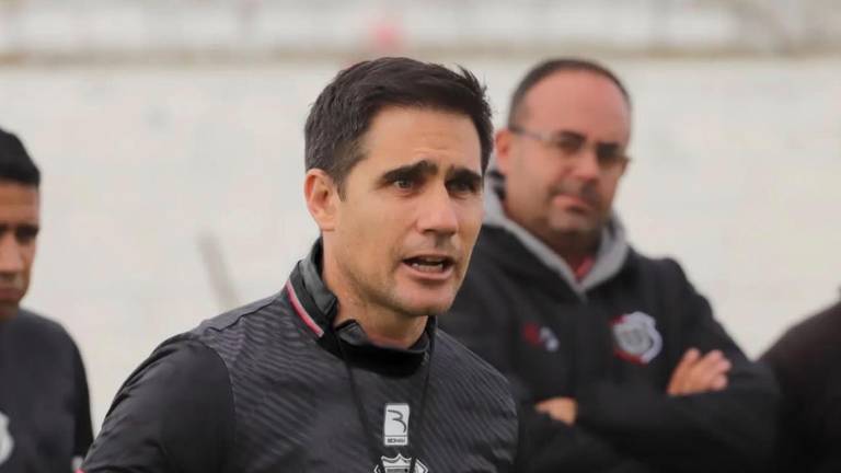 Francisco Usúcar vuelve a ser DT de Técnico Universitario tras la salida de Ismael Blanco