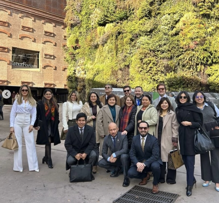 $!Asambleístas son capacitadas en liderazgo y educación en España.