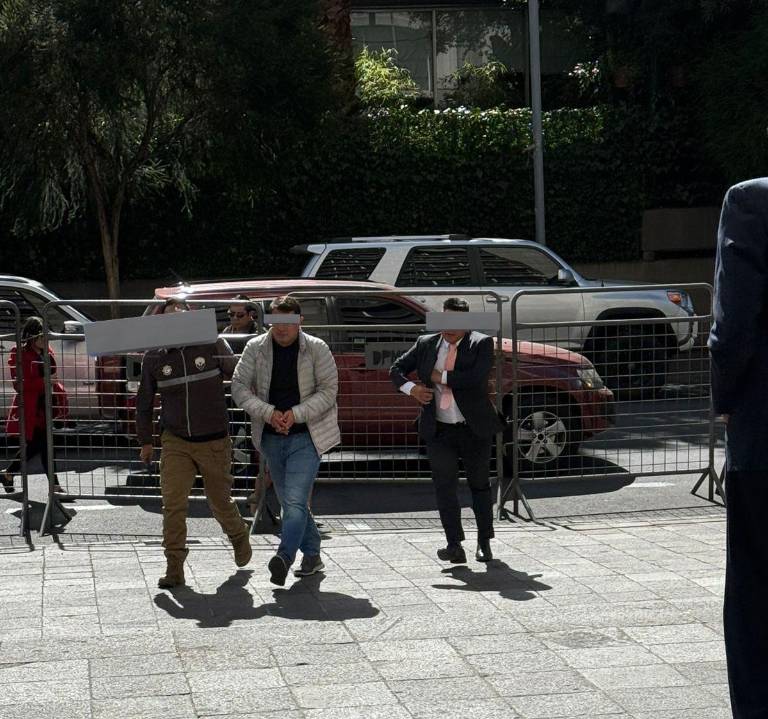 $!Santiago Díaz se entregó a las autoridades.