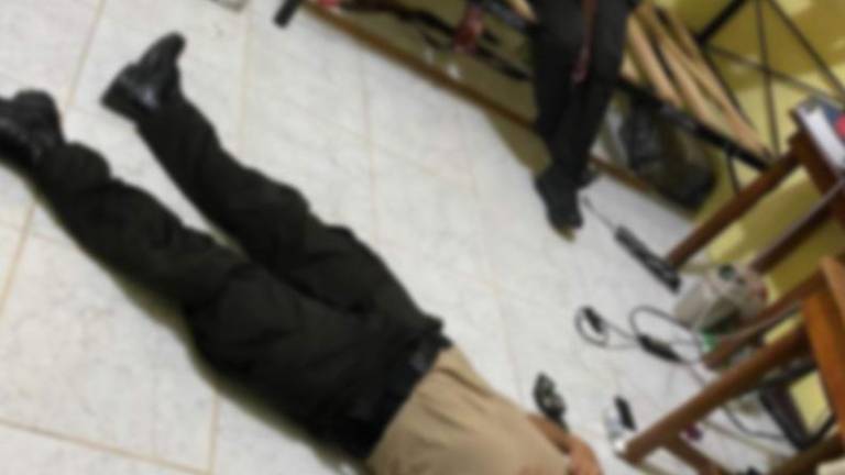 Filtran fotos de policías en supuesto estado de embriaguez, dentro de UPC en Putumayo; institución se pronuncia