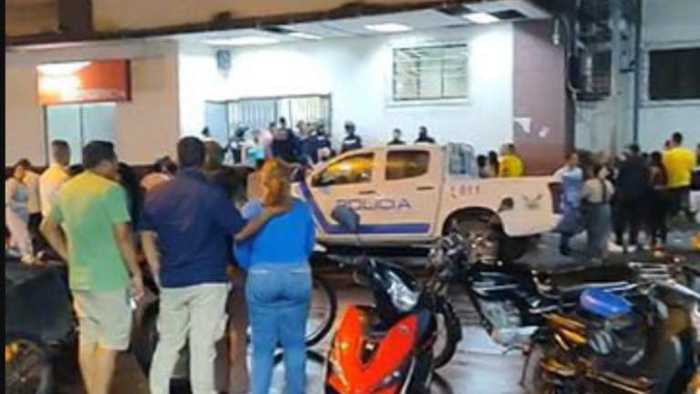 Niña muere en ataque armado durante un velorio en Babahoyo; otras siete personas resultaron heridas