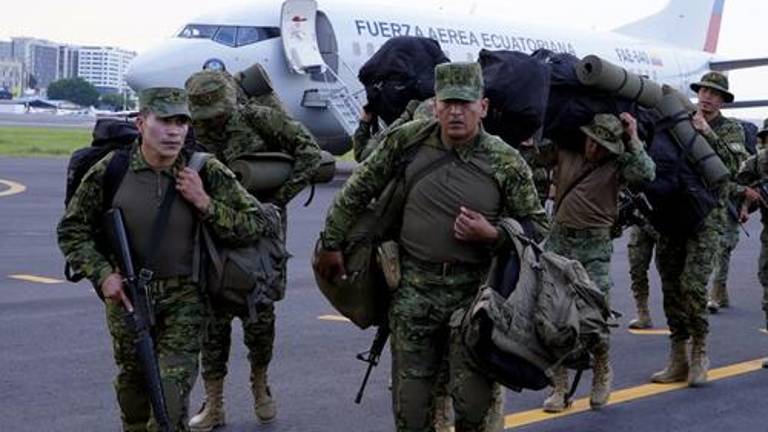 Noboa ordena despliegue de 13.000 militares en Guayas, Los Ríos, Manabí y El Oro