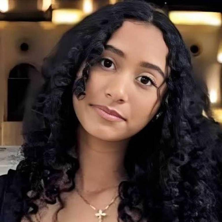 $!El cuerpo de Celeste Rivas fue encontrado en un auto marca Tesla, perteneciente al cantante.