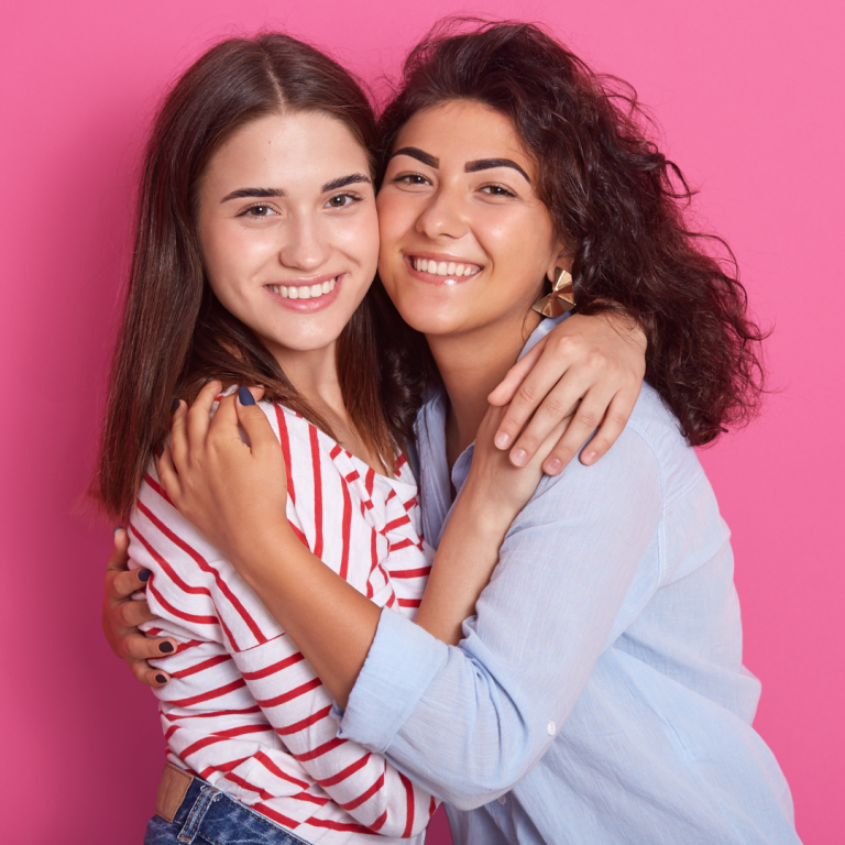 $!La colaboración en tareas escolares hace que sea más fácil hallar una amistad profunda.