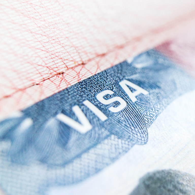 $!La Embajada de EE.UU. en Ecuador advierte que la demanda de visas podría crecer debido al Mundial de Fútbol y sugiere iniciar los trámites pronto.