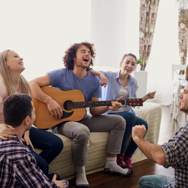 $!Un grupo de científicos descubrió que el éxito de las canciones más famosas de la historia no se debe a una simple coincidencia, más bien, estas coinciden una fórmula que les permitió volverse trascendentes.