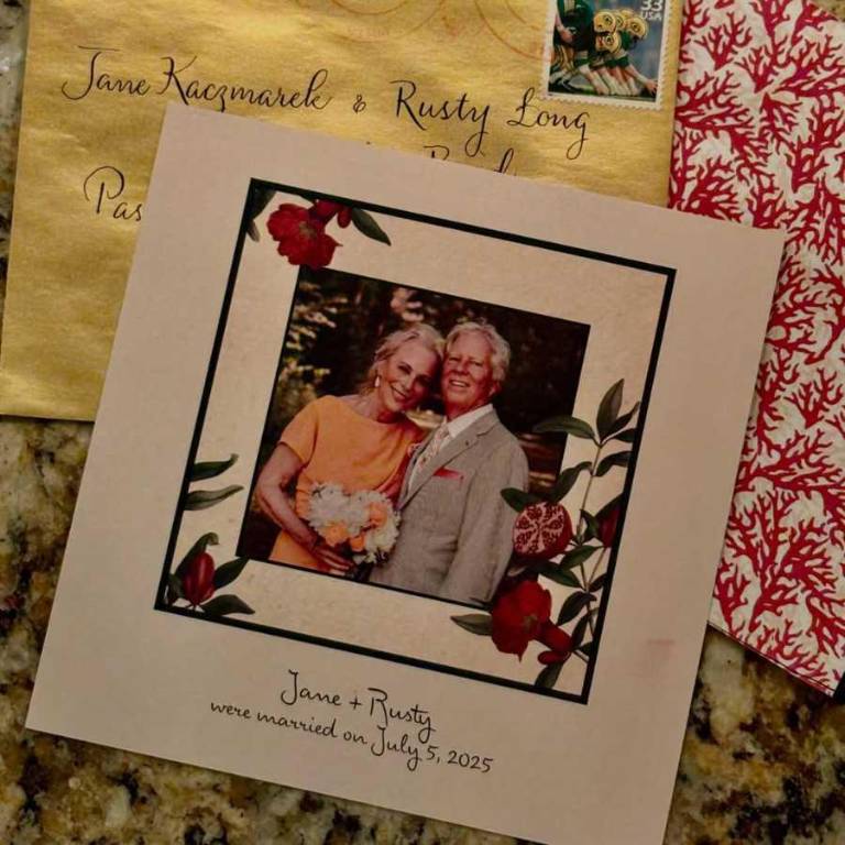 $!El reencuentro con su ahora esposo ocurrió en una reunión escolar en 2024.