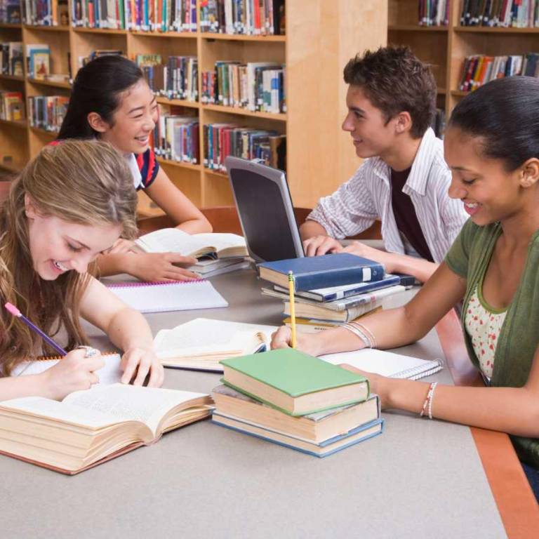 $!Los beneficiarios accederán a matrícula cubierta, estipendio mensual, alojamiento, seguro médico y pasajes aéreos.