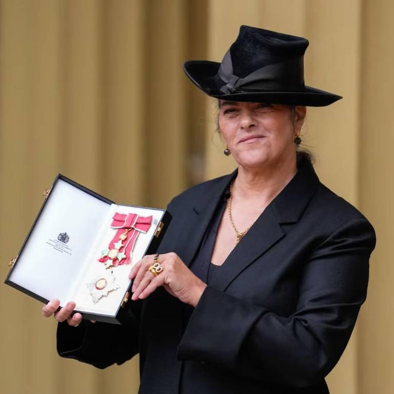 $!La artista británica Tracey Emin recibió el título de dama.