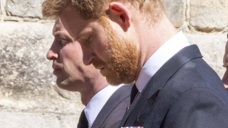 ¿Por qué William y Harry no caminaron juntos en el funeral?