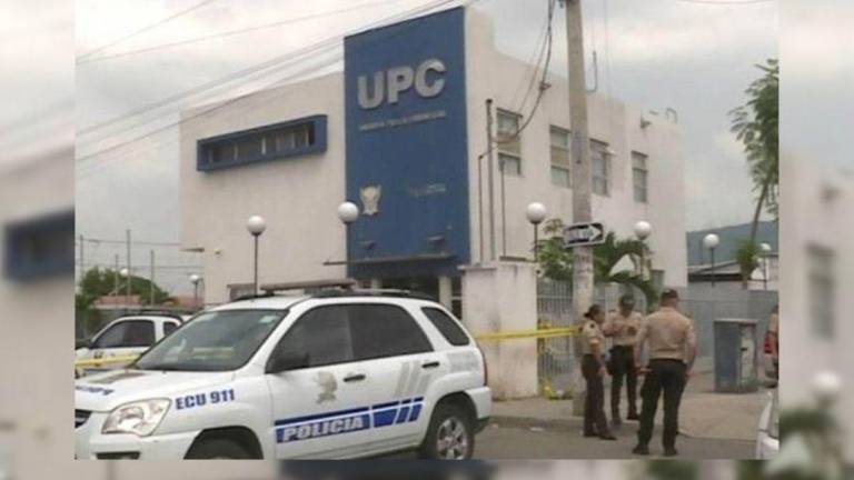Asaltan UPC de Santa Ana, Manabí: delincuentes robaron 45 armas de fuego