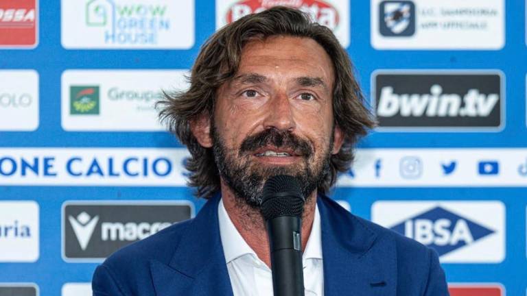 Andrea Pirlo, director técnico italiano.
