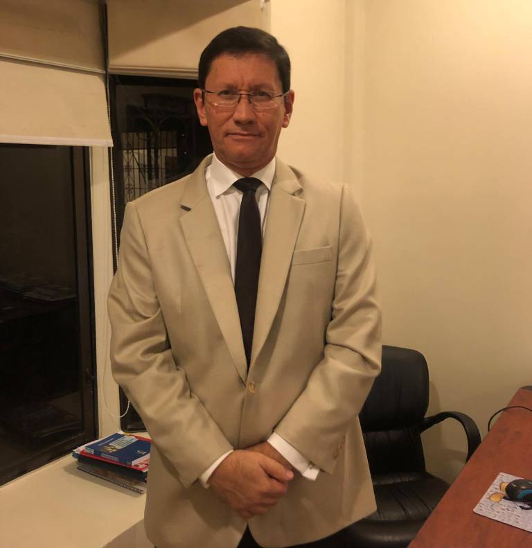 $!“El año anterior parte de los docentes de la maestría en Derecho publicaron la obra ¨Una Visión Contemporánea Del Derecho¨, la cual fue reproducida de forma digital, teniendo muy buena aceptación en el medio, explica Miguel Hernández, director de la maestría en Derecho mención Derecho Procesal de la Universidad Católica de Santiago de Guayaquil.