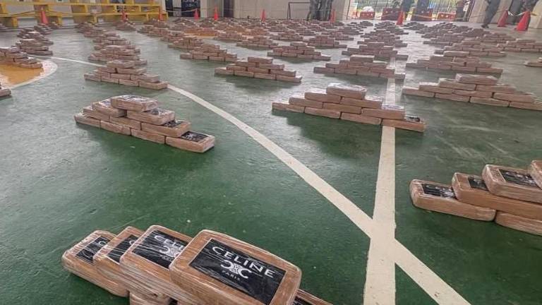 Prisión preventiva para cinco detenidos con cargamento de droga valorado en USD 25 millones