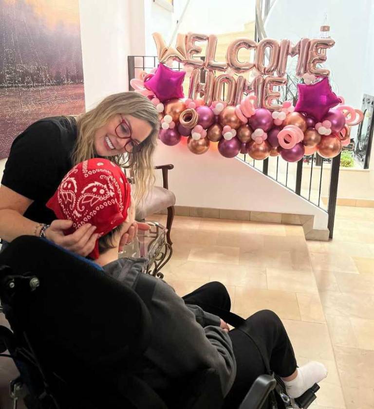 $!La presentadora se mudó desde Guayaquil a Quito para acompañar el tratamiento.