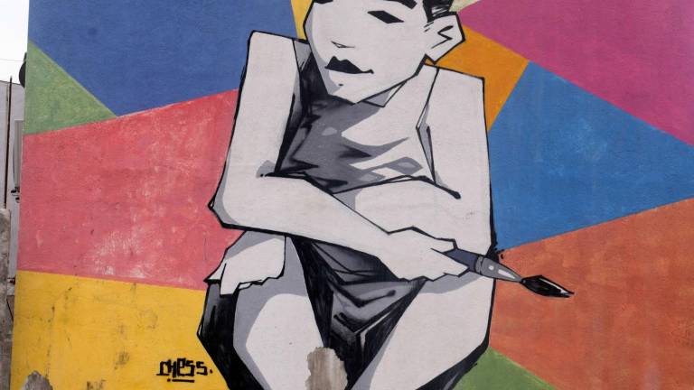 Artistas intervienen Socio Vivienda con murales en homenaje a las infancias