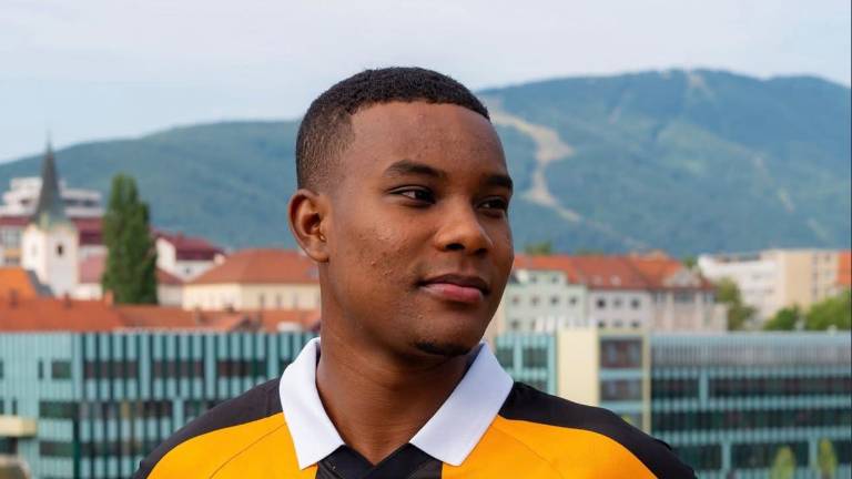 Óscar Zambrano, jugador del Hull City.