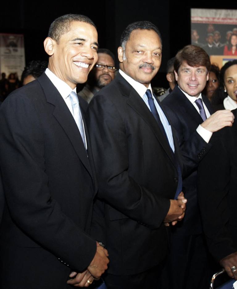 $!Barack Obama junto a Jesse Jackson en Chicago, el 15 January, 2007.