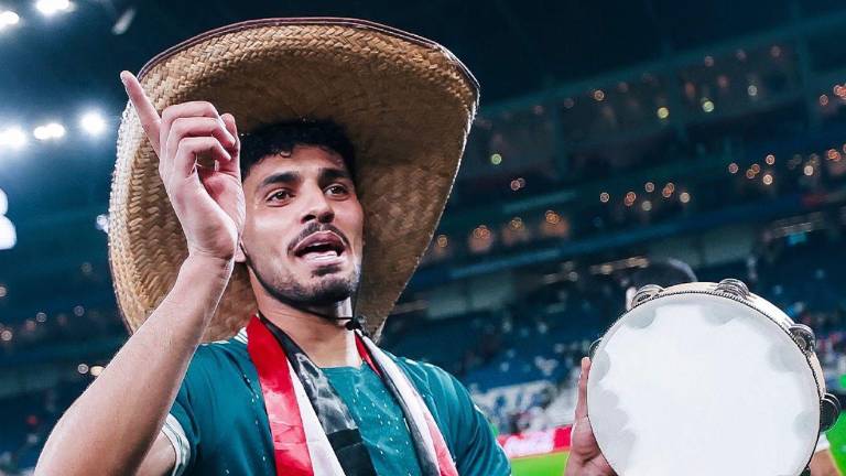 Zaid Tahseen, central de Iraq celebrando el último boleto disponible al Mundial 2026.