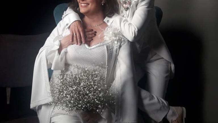 Alcaldesa electa de Bogotá contrae matrimonio con una senadora