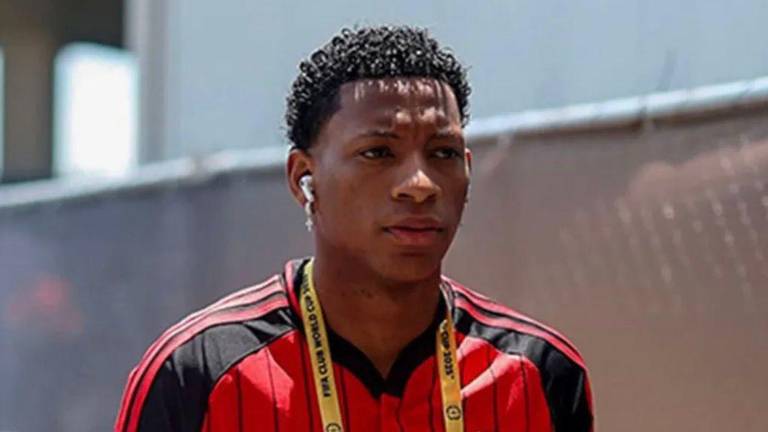 “No tendremos que averiguar cuánto está bebiendo”: presidente de Flamengo había celebrado la venta de Gonzalo Plata