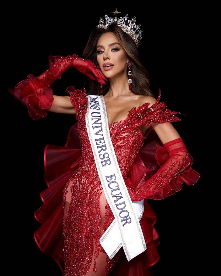 $!Nadia Mejía buscó la corona universal por 10 años.