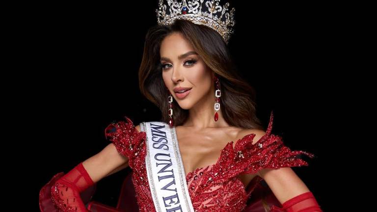 Foto oficial de Nadia Mejía como representante de Ecuador en el certamen Miss Universo.