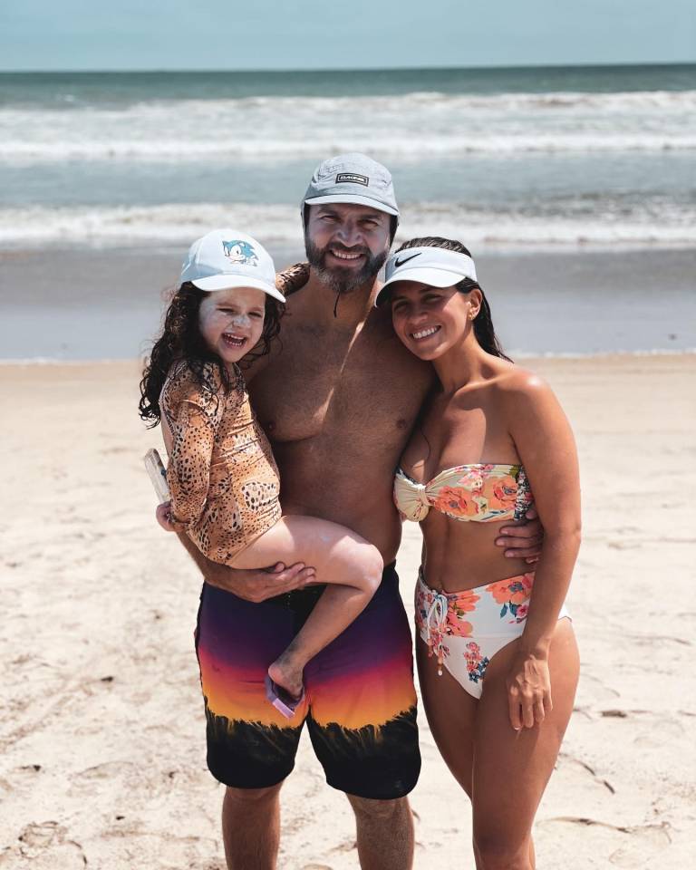 $!María Verónica Córdova (32) con su esposo David Henriques (33) y su hija Marina de 3 años.