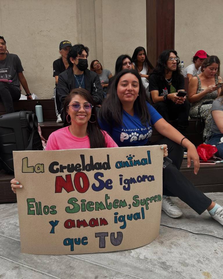 $!Activistas en la ciudad de Guayaquil, solicitando el archivo de la Ley LODA.