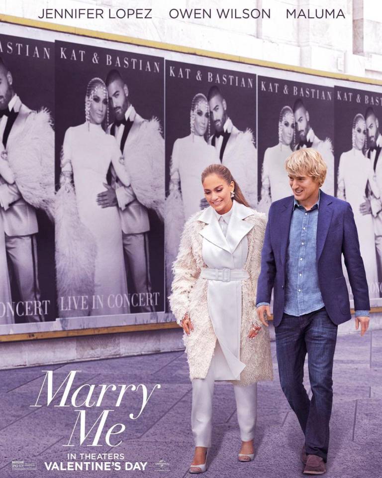 $!Afiche de la película Marry Me, en la cual trabaja Maluma junto a Jennifer López y Owen Wilson.