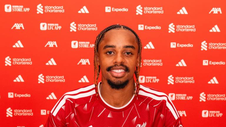 Liverpool rompe el mercado y ficha a Bradley Barcola por USD 168 millones