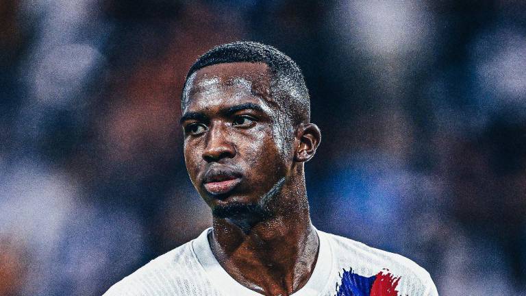 Willian Pacho entra al top 20 de las mejores valoraciones de FC 27
