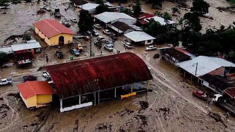 Aluvión en Zamora Chinchipe deja siete muertos; Gobierno habilita albergue y envía ayuda a los damnificados