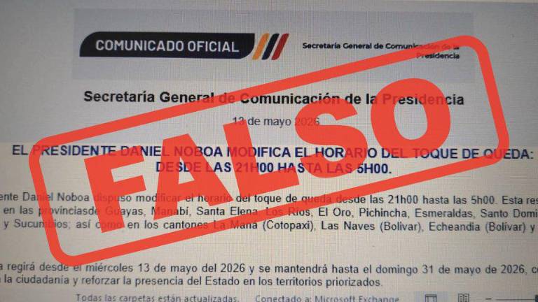 Fotografía de comunicado falso que anuncia cambios en horario de toque de queda en Ecuador.