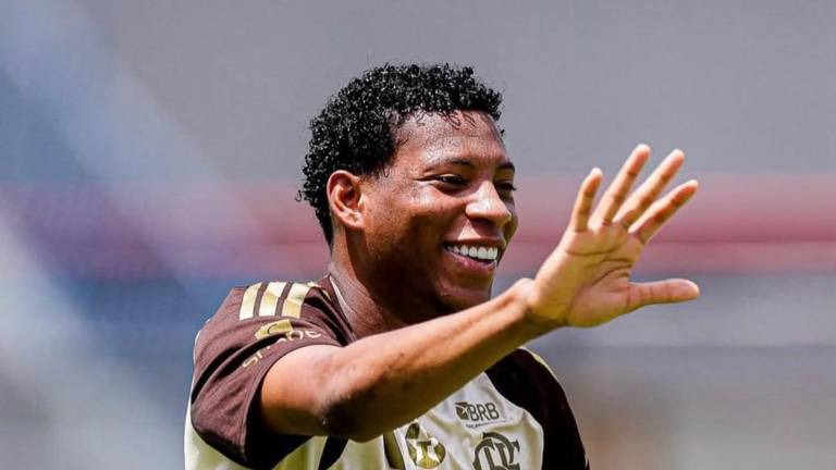 Gonzalo Plata se reincorpora a los entrenamientos del Flamengo tras frustrarse su salida