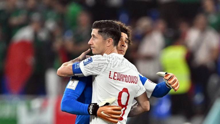 'Memo' Ochoa salva a México luego de tapar un penalti de Robert Lewandowski