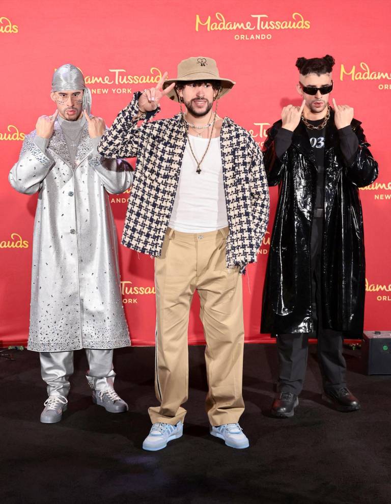 $!Bad Bunny durante la revelación de sus figuras que estarán en los Museos de Madame Tussauds New York y Orlando. (Photo by Jamie McCarthy / GETTY IMAGES NORTH AMERICA / Getty Images via AFP)