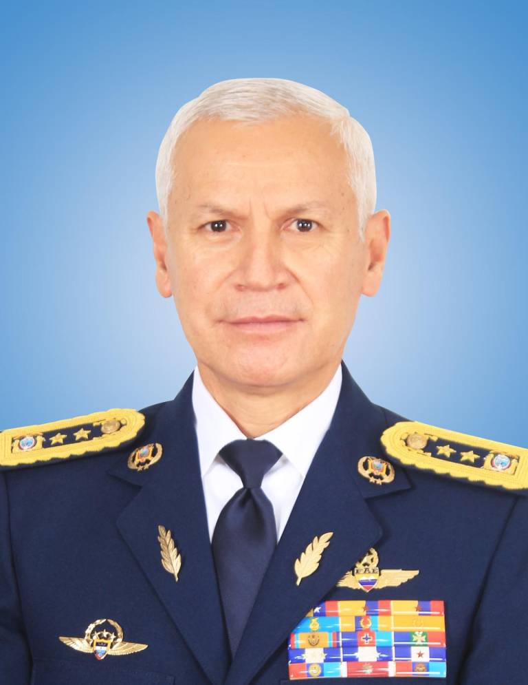 $!Daniel Noboa hace cambios en la cúpula militar: designó a cuatro nuevos comandantes y cesó a oficiales de alto rango