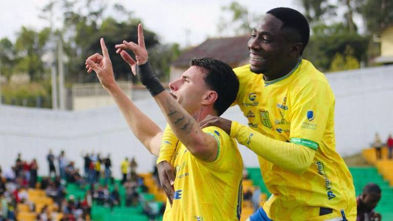 Allyson Silva celebrando el gol anotado frente a Mushuc Runa por Copa Ecuador.