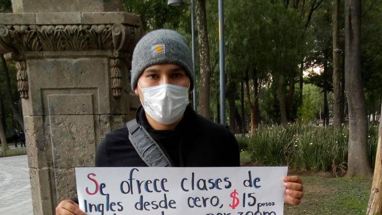 Joven ofrece clases de inglés por menos de un dólar en México