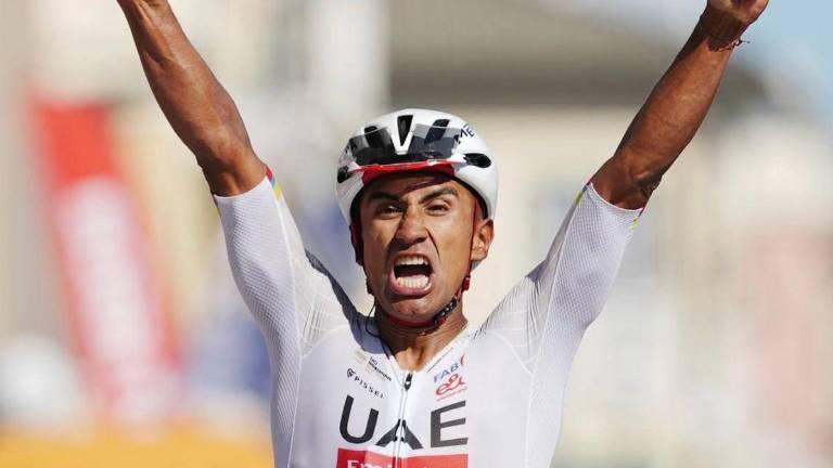 Jhonatan Narváez celebrando la victoria de la etapa 11 del Giro de Italia.