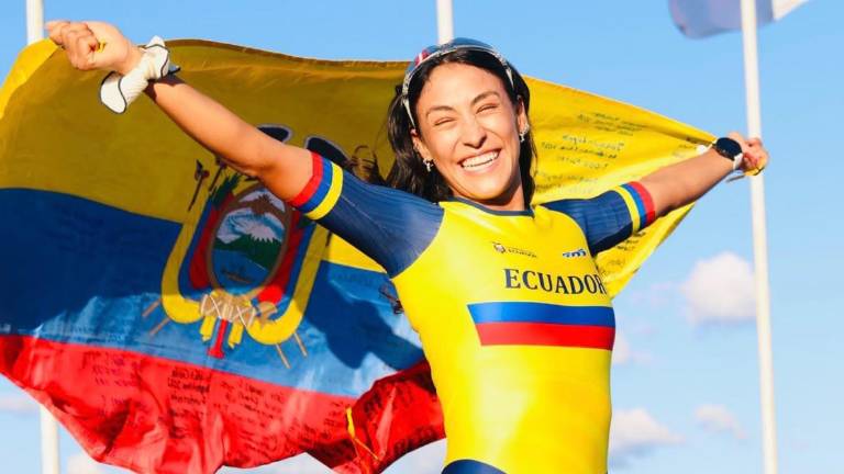 ¡Orgullo Tricolor! Gabriela Vargas se corona campeona mundial de patinaje en Asunción 2026